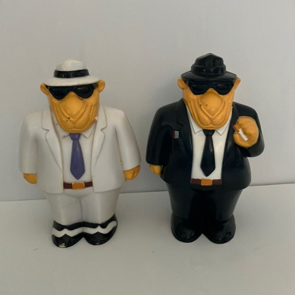 1993 Camel Salt and Pepper Collectible‎ Shakers - Picture 1 of 11